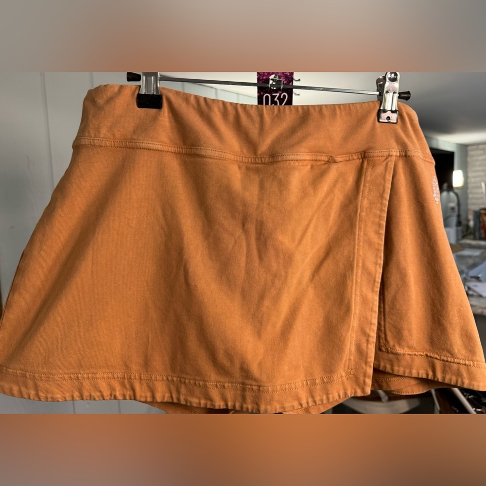 NWOT Free People FP Movement Hot Shot Mini Skort - light earth - L - Picture 5 of 8